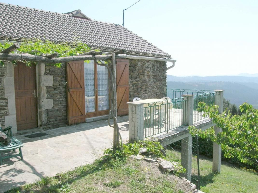 photo 0
