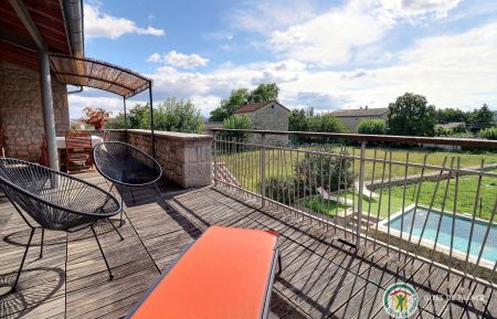 Maison indépendante avec piscine privée et vue sur les champs Gîte n°24709 Banne - Ardèche - Maison indépendante avec piscine privée et vue sur les champs