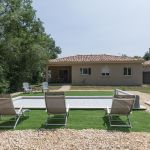 G&icirc;te avec jardin et piscine privative