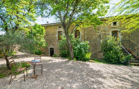 Bâtisse pleine de charme et ses 5 chambres d'hôtes Chambre d'hôtes n°556 Lagorce - Ardèche - Bâtisse pleine de charme et ses 5 chambres d'hôtes