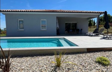 Maison individuelle avec piscine et climatisation Gîte n°31718 Berrias-et-Casteljau - Ardèche - Maison individuelle avec piscine et climatisation