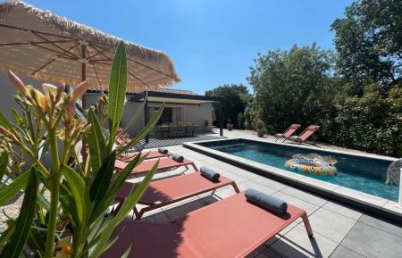 Villa indépendante avec piscine privée jardin clos et terrasse ombragée Gîte n°115726 Labeaume - Ardèche - Villa indépendante avec piscine privée jardin clos et terrasse ombragée