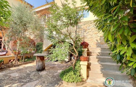 Chambre d'h&ocirc;tes n&deg;422 Banne - Ard&egrave;che - Acc&egrave;s &agrave; la chambre et espaces privatifs