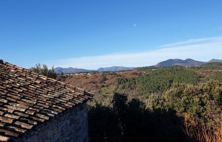 La vue depuis la terrasse Gîte n°339711 Vesseaux - Ardèche - La vue depuis la terrasse
