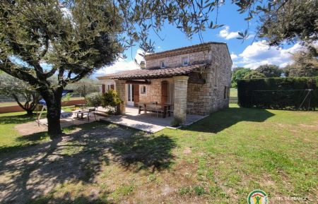 Gîte La Provençale avec terrain clos Gîte n°264709 Saint-Marcel-d'Ardèche - Ardèche - Gîte La Provençale avec terrain clos