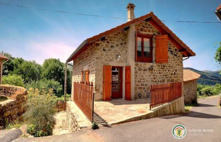 G&icirc;te n&deg;103701 Saint-Julien-d'Intres - Ard&egrave;che - photo