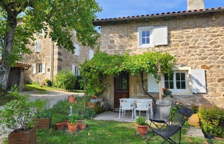 G&icirc;te n&deg;218001 Saint-Basile - Ard&egrave;che - photo