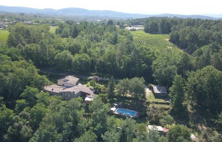 Le Domaine des propriétaires avec le gîte et la piscine à partager Gîte n°343714 Vinezac - Ardèche - Le Domaine des propriétaires avec le gîte et la piscine à partager