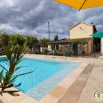 Maison avec jardin clos, piscine priv&eacute;e chauff&eacute;e et terrain de p&eacute;tanque