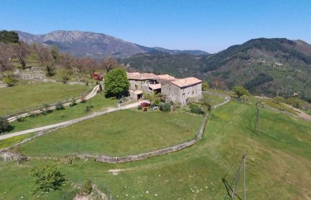 Le gîte Le Pélou dans une partie de la ferme Gîte n°29703 Beaumont - Ardèche - Le gîte Le Pélou dans une partie de la ferme