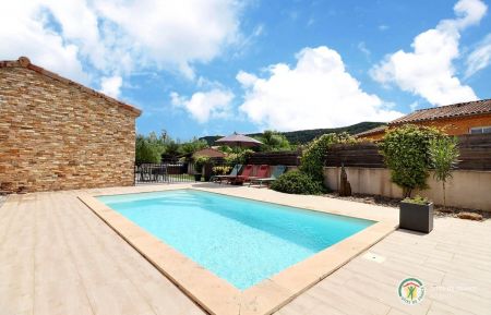 G&icirc;te n&deg;101717 Grospierres - Ard&egrave;che - photo