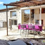 Petit déjeuner ou repas en terrasse Petit déjeuner ou repas en terrasse