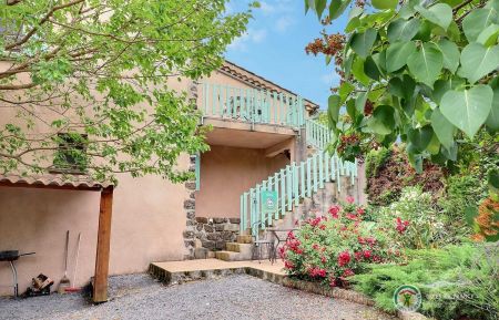 G&icirc;te n&deg;247012 Saint-Jean-le-Centenier - Ard&egrave;che - photo