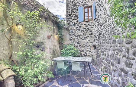 G&icirc;te n&deg;5700 Alba-la-Romaine - Ard&egrave;che - photo