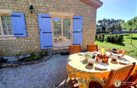 G&icirc;te n&deg;279024 Saint-Montan - Ard&egrave;che - Terrasse en acc&egrave;s direct du salon