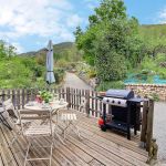 Salon de jardin, fauteuils relax et barbecue, l'essentiel pour de belles soir&eacute;es d'&eacute;t&eacute; !