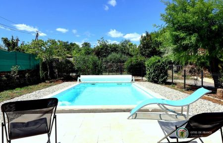 G&icirc;te n&deg;343715 Vinezac - Ard&egrave;che - La piscine &agrave; partager avec un autre g&icirc;te